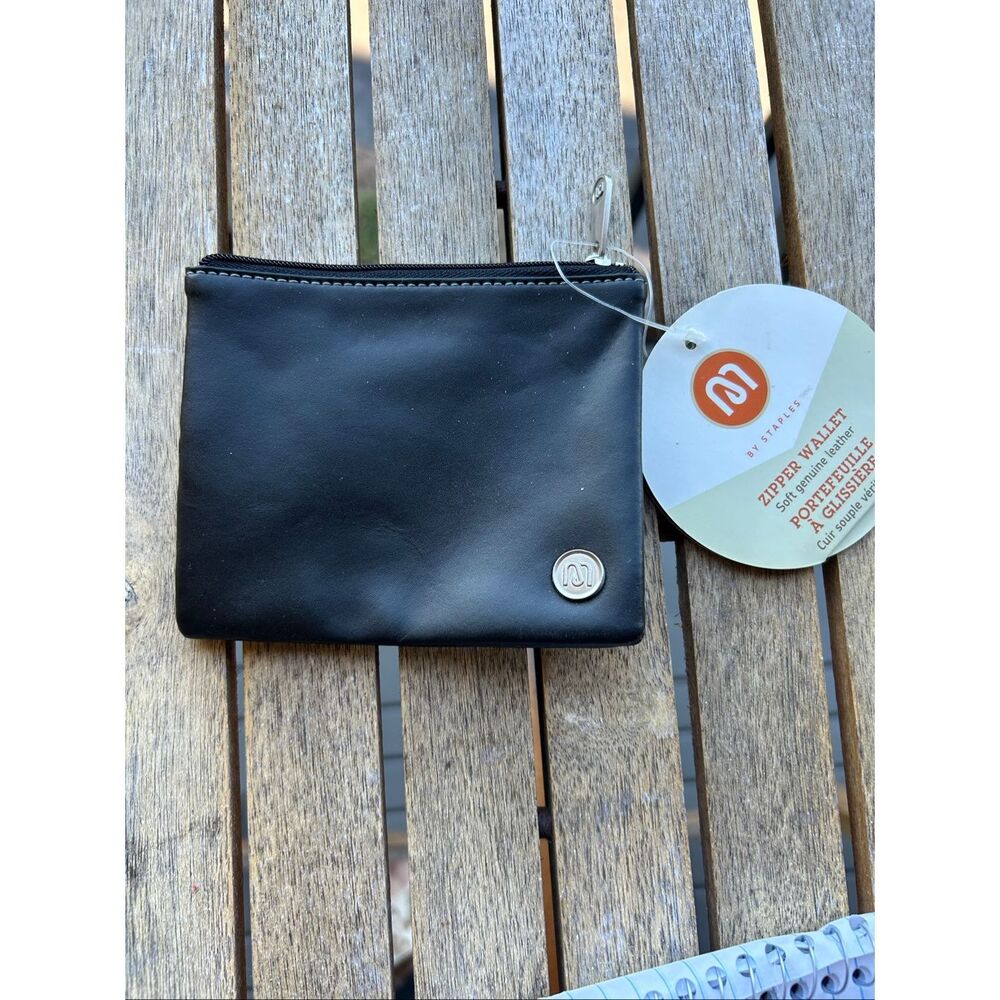 Staples 5" zipper‎ wallet new